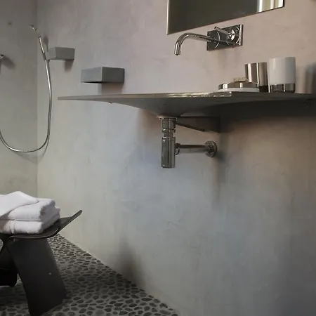 Gasthuis La Loge De Mer, Urbain Perpignan