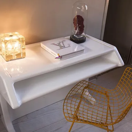 La Loge De Mer, Urbain Gasthuis