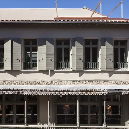 La Loge De Mer, Urbain