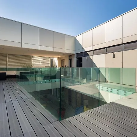 La Loge De Mer, Urbain 게스트하우스 4*