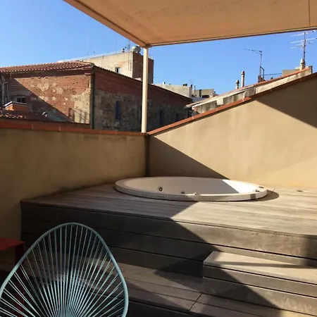 La Loge De Mer, Urbain