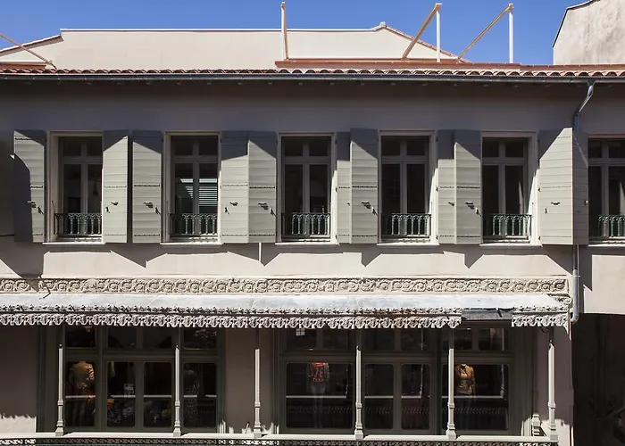 La Loge De Mer, Urbain