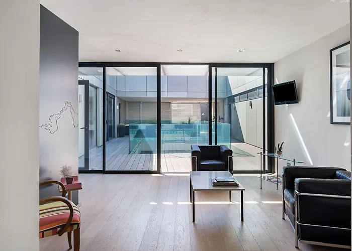 بيت ضيافة La Loge De Mer, Urbain