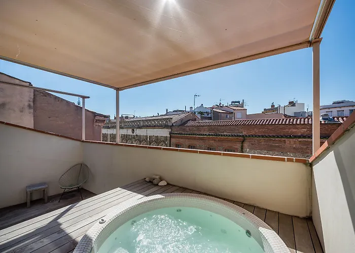 La Loge De Mer, Urbain