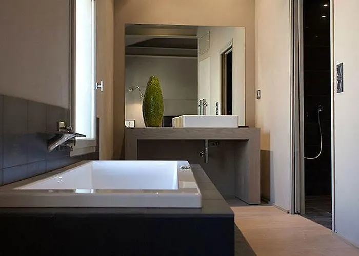 Pensión La Loge De Mer, Urbain